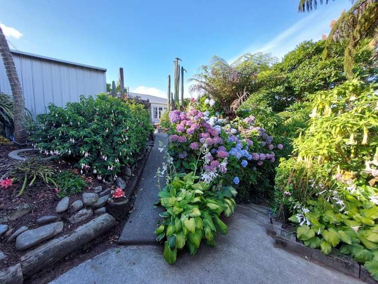 27 Amundsen Grove Stokes Valley_19
