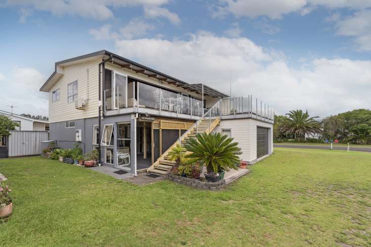 8 Oyster Drive Cooks Beach_23