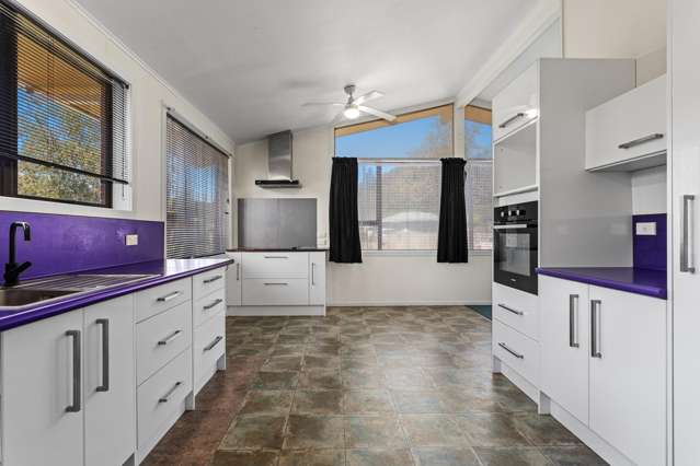 Sunny and Central - Packed with Potential