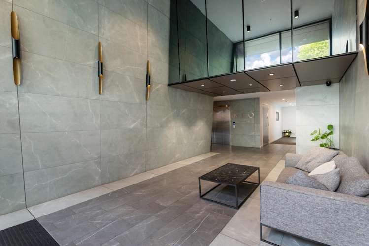 112/9 Madeira Lane Grafton_13