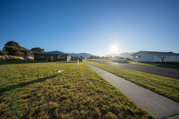 31 Tukare Loop Te Anau_6