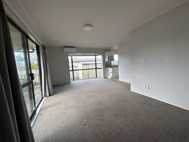 25 Ward Crescent Te Atatu Peninsula_1