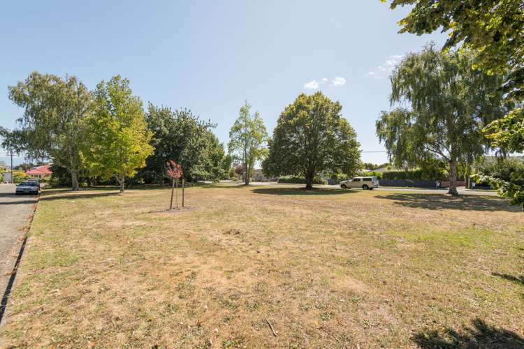 2/6 Hobhouse Street Stoke_17