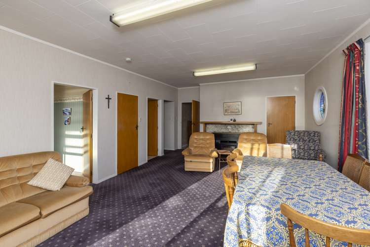 82 The Parade Paekakariki_12