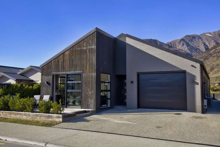 33 Alps View Place Lake Hayes Estate_1