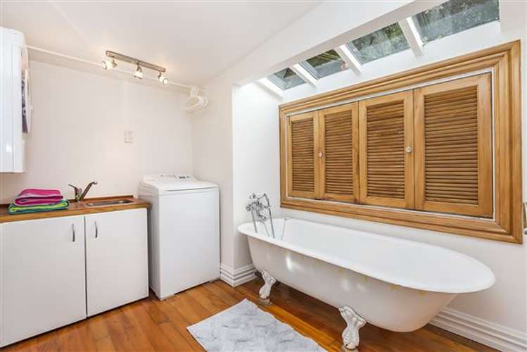 303 Karaka Bay Road Karaka Bays_12