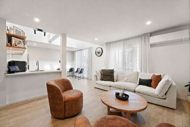 Central, Light-Filled & Effortlessly Easy