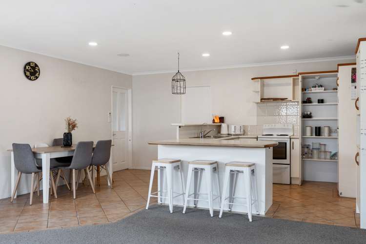 63 Katerini Grove Papamoa_4