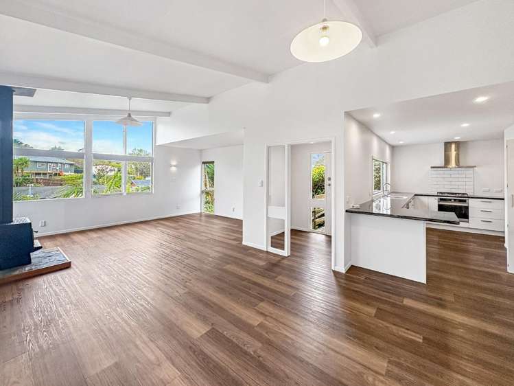 23 Parkes Avenue 1228_9