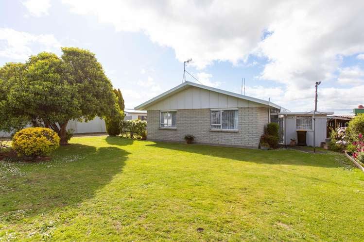 2A Hunter Street Dannevirke_16