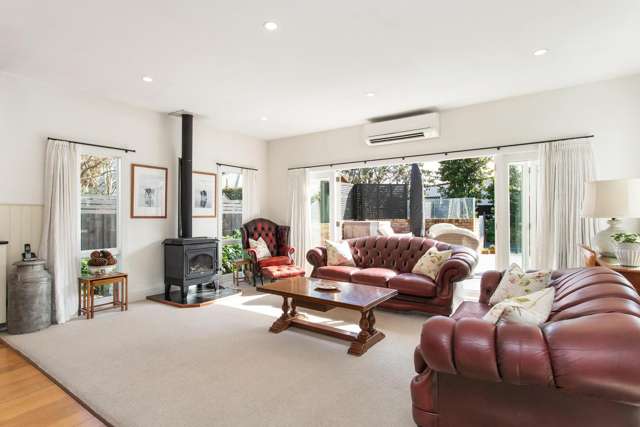 69 Office Road Merivale_4