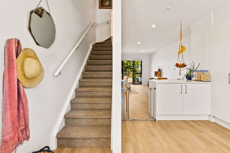 4/2 Brandon Road Glen Eden_10