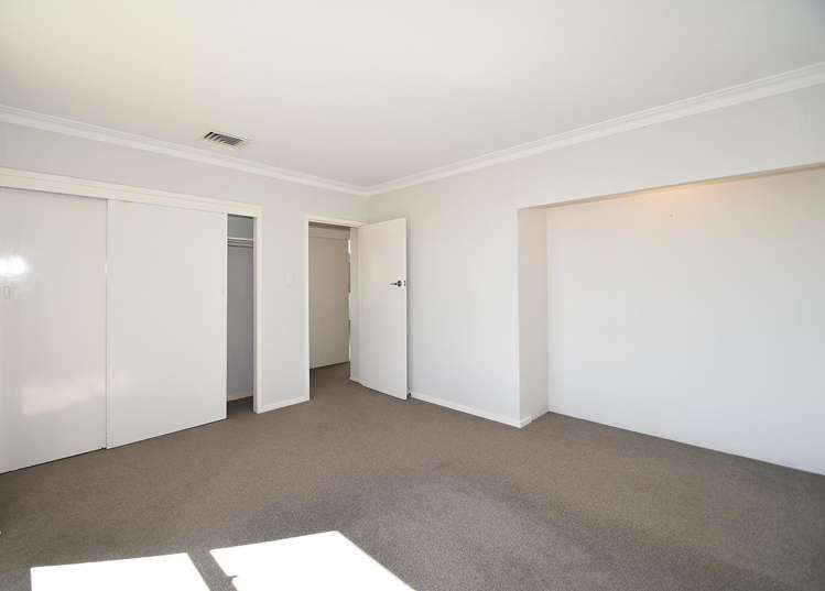 24 Domain Crescent Muriwai_13