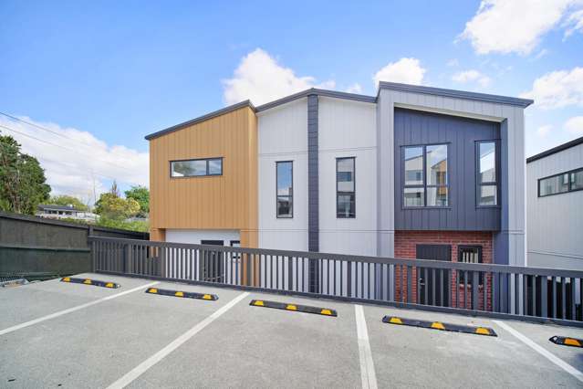 2 Don Oliver Lane 1665_2