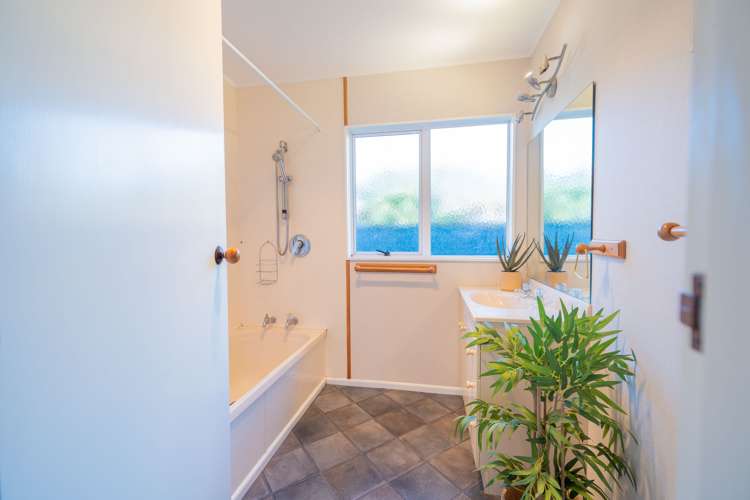 38 Lawson Burrows Crescent Te Anau_20