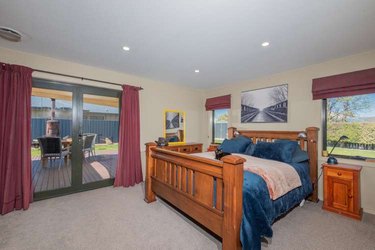 7 Larch Crescent Alexandra_11