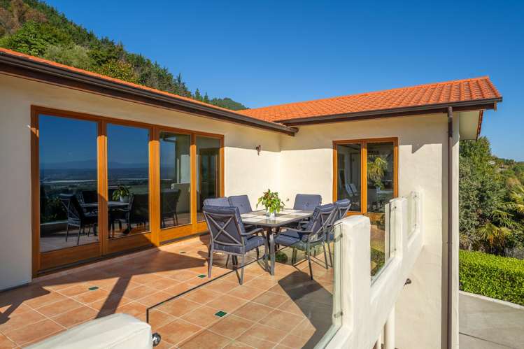 22 Hillplough Heights Richmond_12