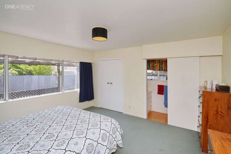 12 Railway Street Sefton_13