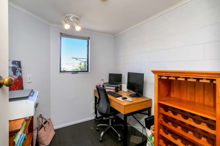 401 Devon Street East Strandon_18