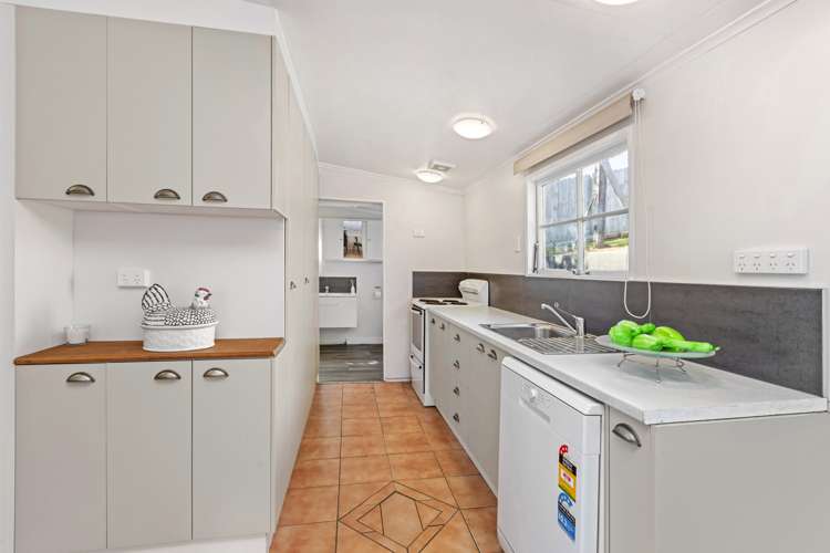 77 Wallis Street Raglan_22