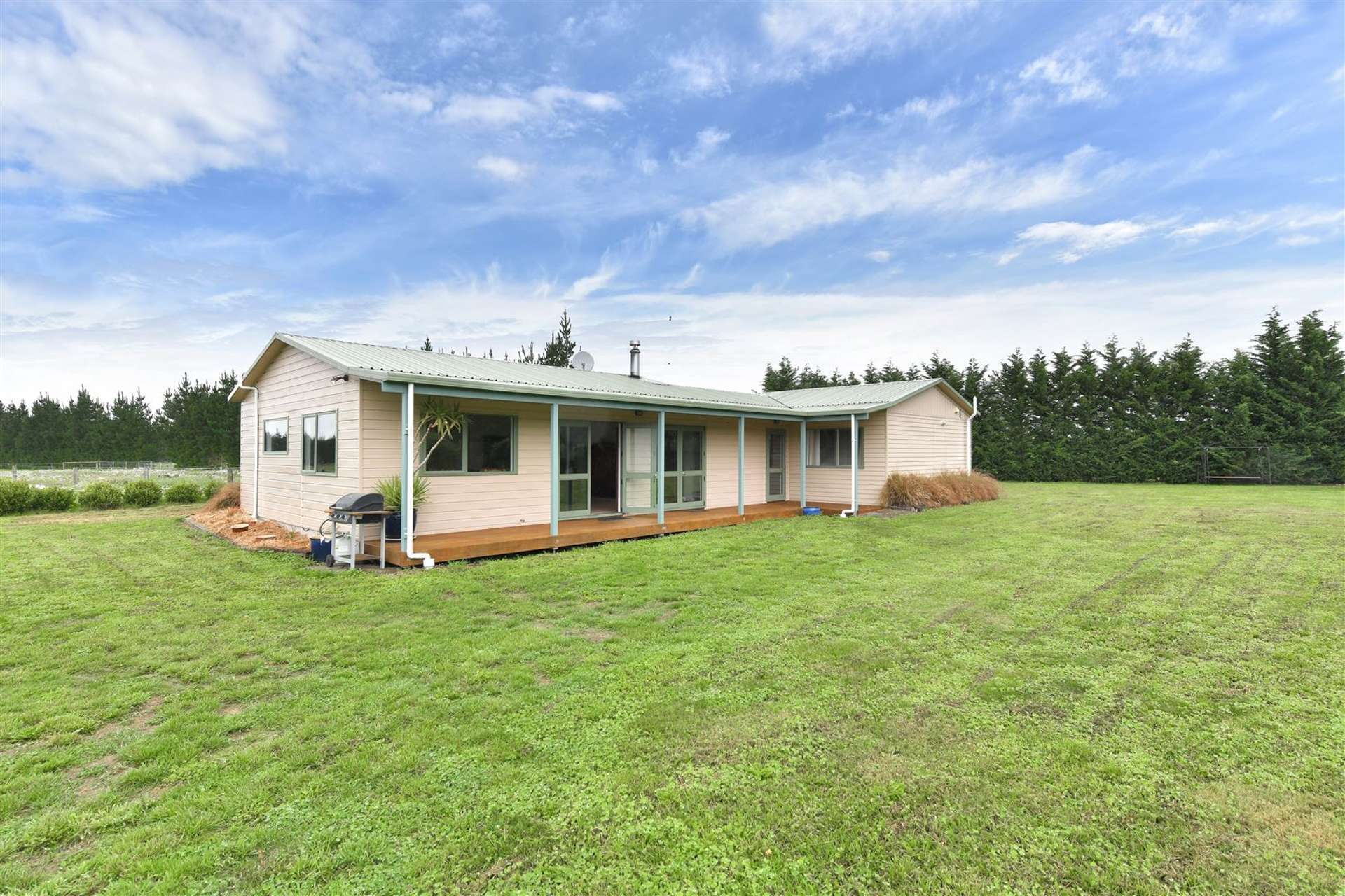 2614 South Eyre Road West Eyreton_0