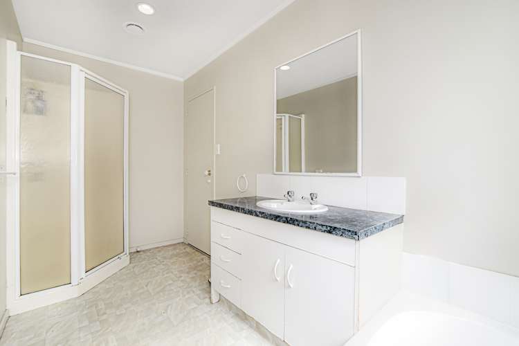 25 Bayfair Drive Mount Maunganui_11