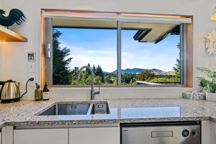 32 Chalet Crescent Hanmer Springs_13