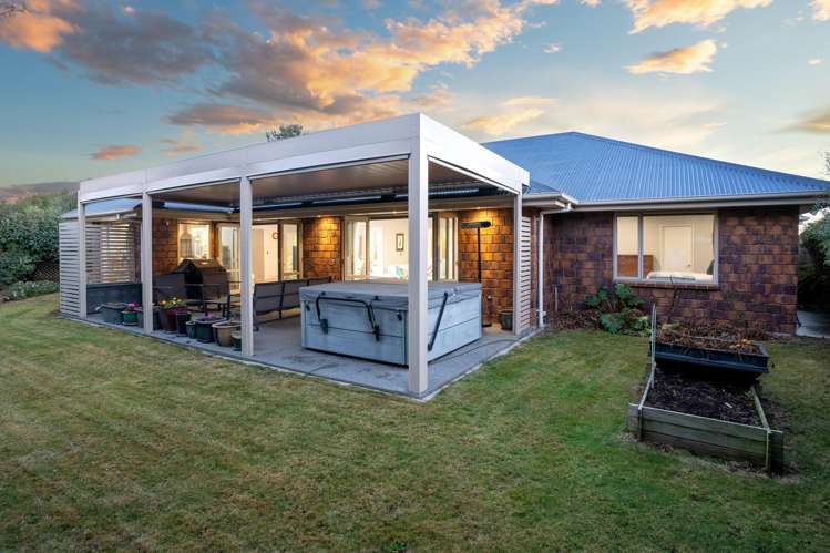 17 Glen Arrife Place Wigram_16