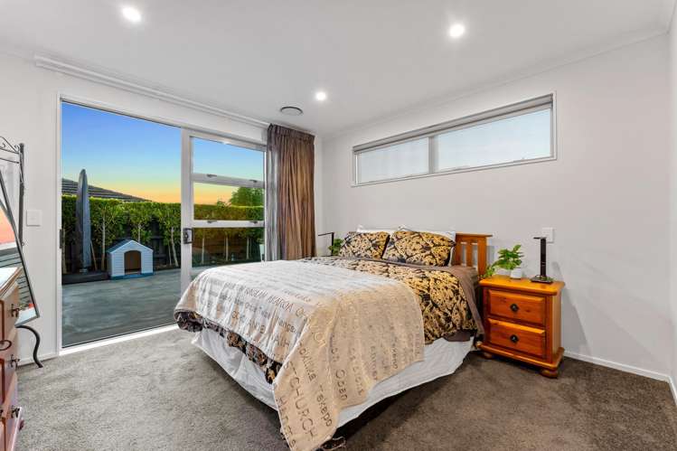 15 Symes Drive Red Beach_12