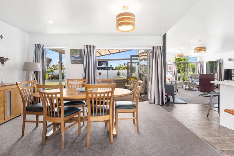 22 Sando Way One Tree Point_9