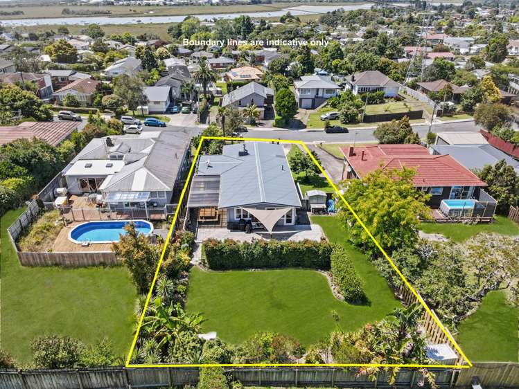 6 Merville Avenue Te Atatu South_12