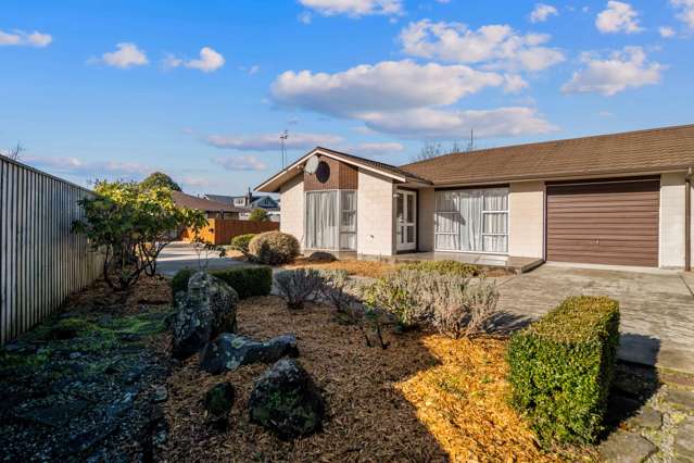 1/8 Hythe Lane Saint Martins_1