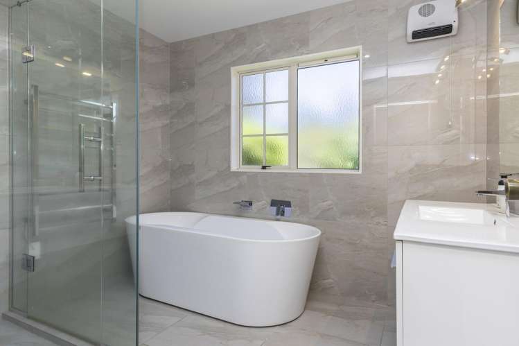 65 Te Moenga Park Acacia Bay_17