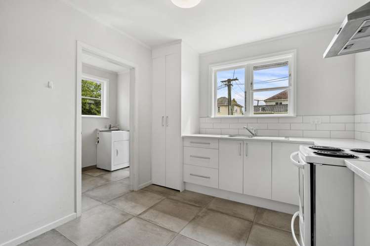 57 Hewer Crescent Naenae_8