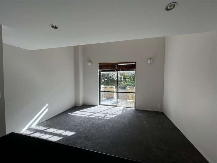 22/22a Willcott Street Mount Albert_4