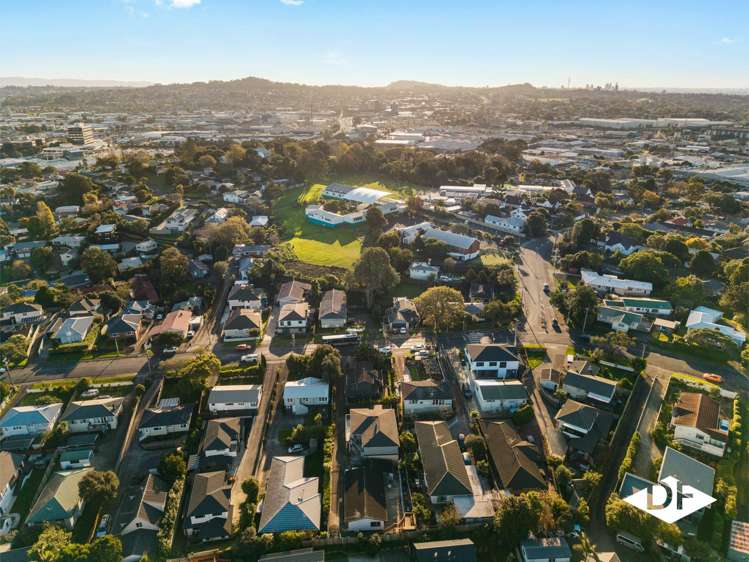 46 Commissariat Road Mount Wellington_36