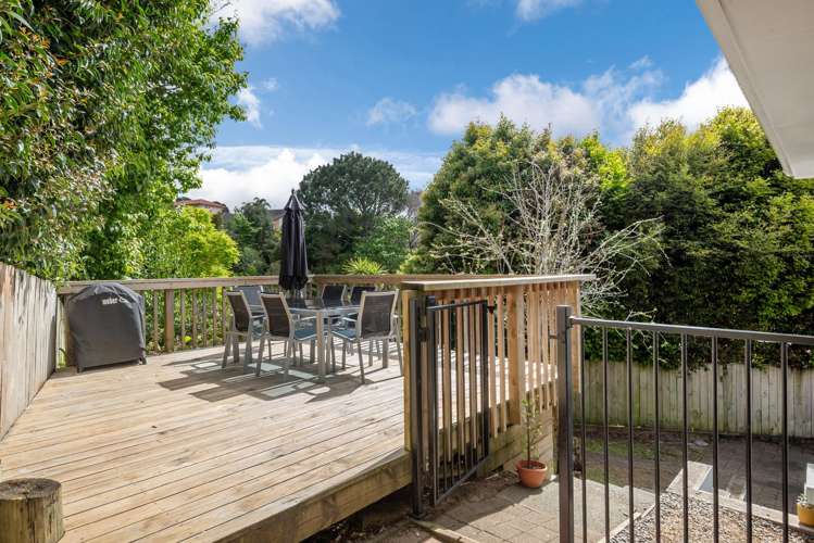 2/54 Stapleford Crescent Browns Bay_16
