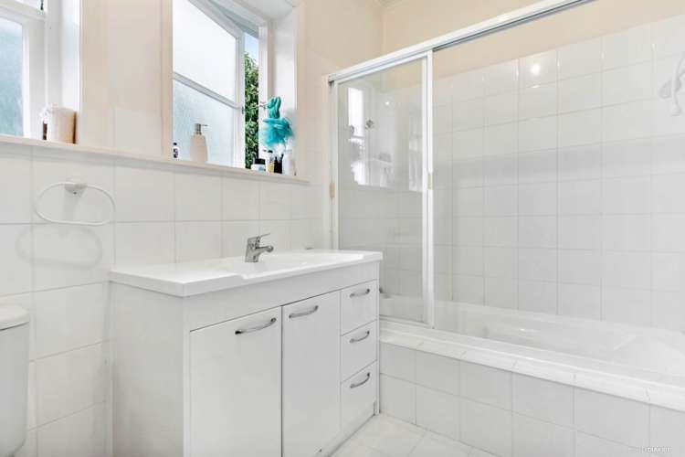 3 Hawaiki Street Orakei_15