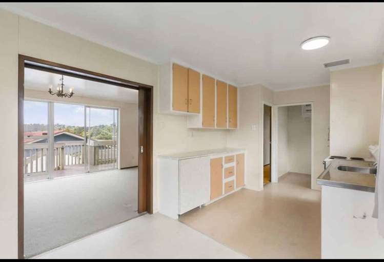 51 Easton Park Parade Glenfield_3