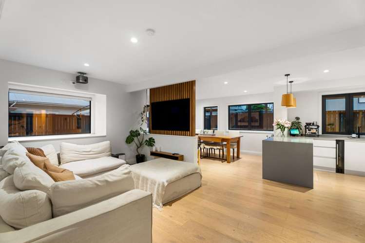 2/178 Landscape Road Mount Eden_4