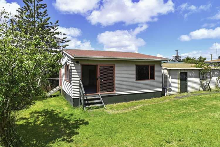 17 Matapouri Road Mangere Bridge_4
