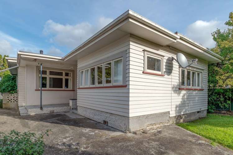 15 Dahlia Street Palmerston North Central_8