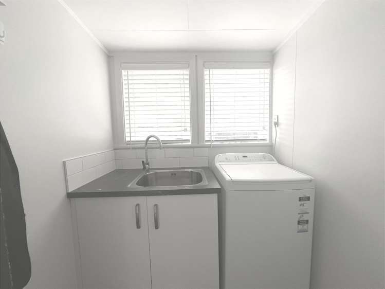 20 Jull Crescent Waipukurau and Surrounds_4