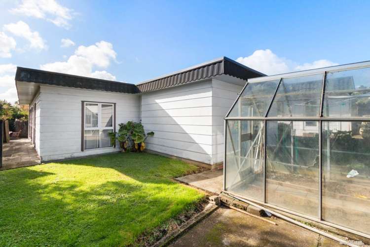 30 Diorella Drive Clover Park_14