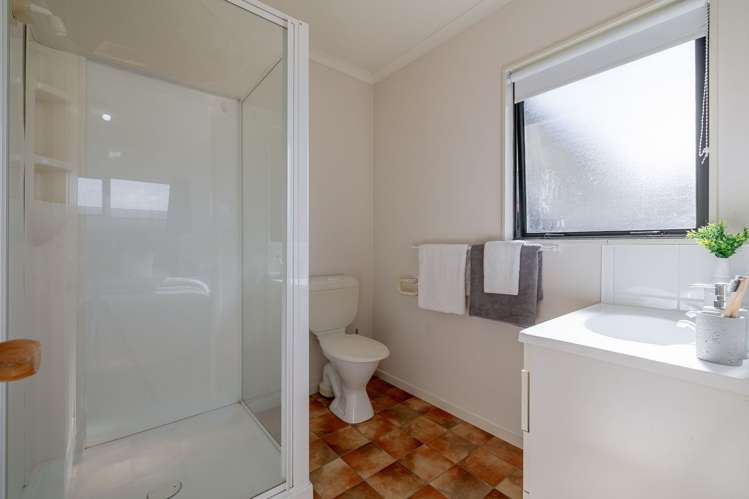 105 Summerhill Drive Fitzherbert_17