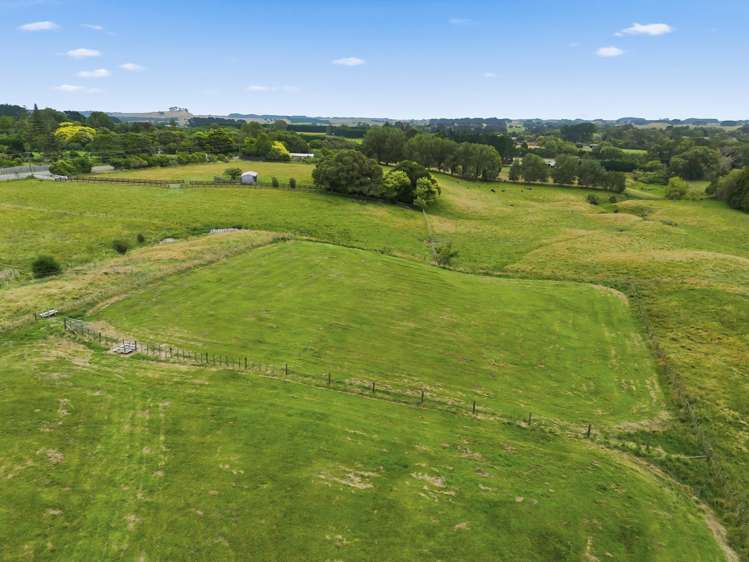 15 Koputaroa Road Levin_24