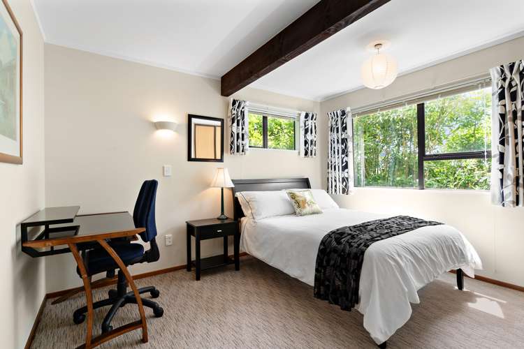 4 Bushland Grove Paparangi_7