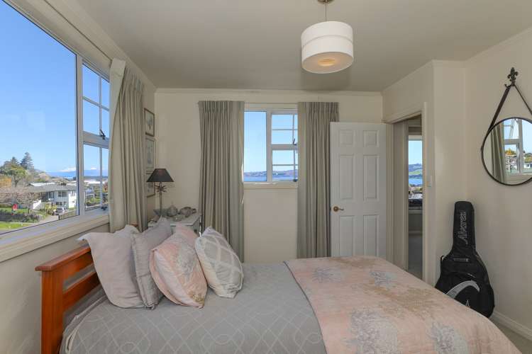 20 Sunset Street Hilltop_25