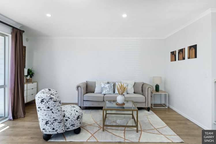 8 Ritchie Crescent Takanini_11