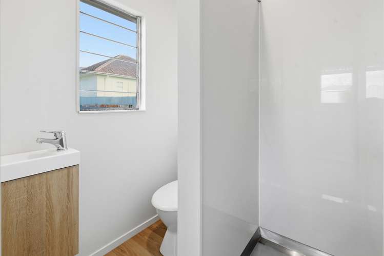 11 Park Road Western Heights_19